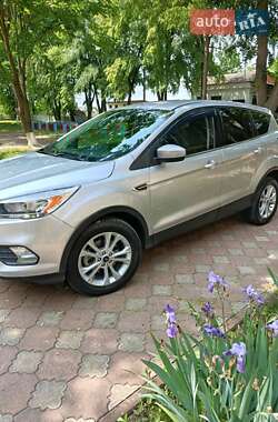 Внедорожник / Кроссовер Ford Escape 2019 в 