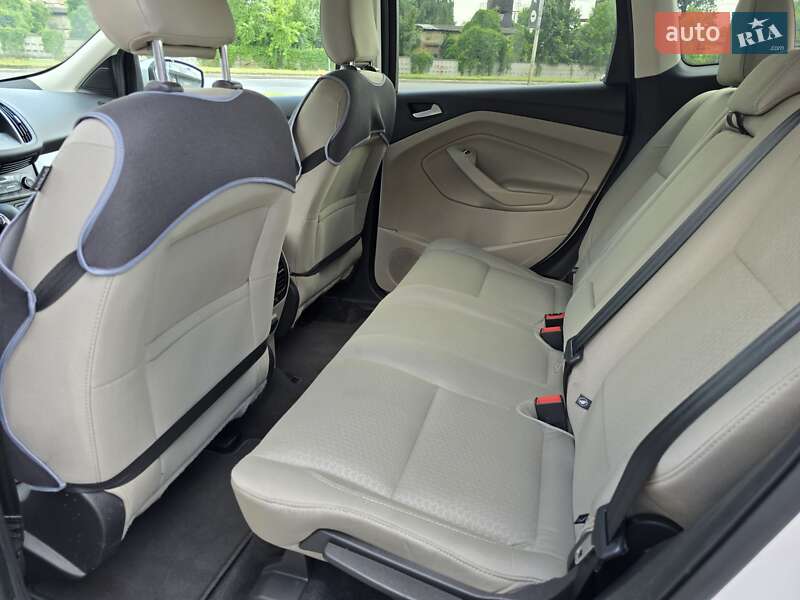 Внедорожник / Кроссовер Ford Escape 2019 в Львове