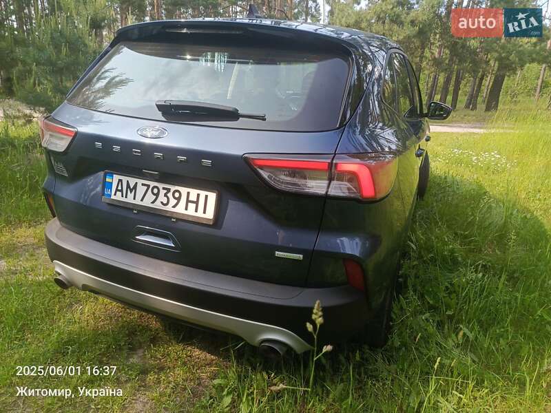 Внедорожник / Кроссовер Ford Escape 2020 в Житомире