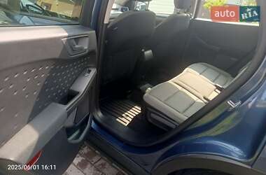 Позашляховик / Кросовер Ford Escape 2020 в 