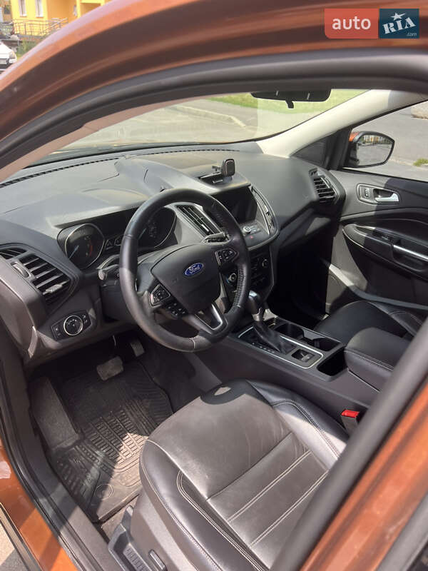 Внедорожник / Кроссовер Ford Escape 2016 в Харькове