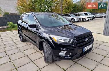 Позашляховик / Кросовер Ford Escape 2017 в Львові