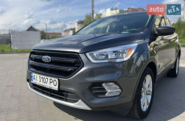 Позашляховик / Кросовер Ford Escape 2017 в Києві