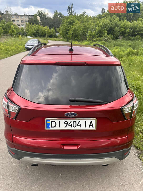 Внедорожник / Кроссовер Ford Escape 2018 в Киеве