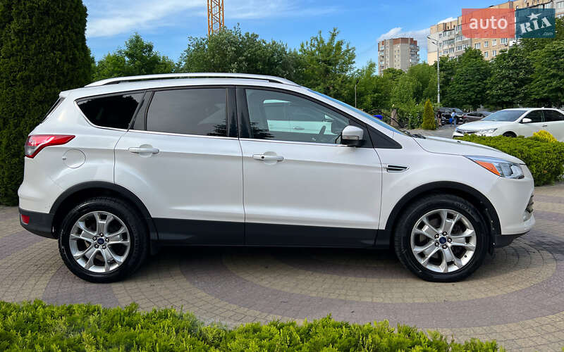 Позашляховик / Кросовер Ford Escape 2016 в Львові
