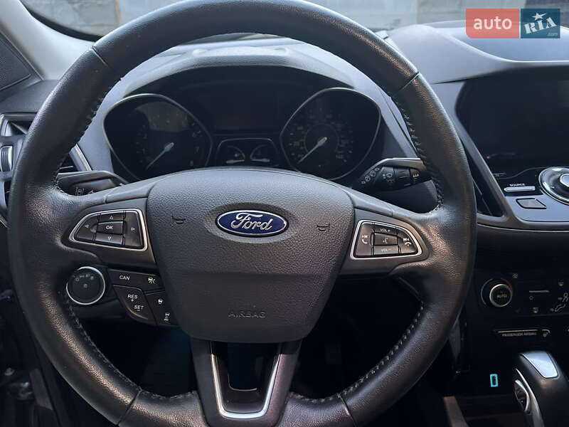 Внедорожник / Кроссовер Ford Escape 2019 в Покровском