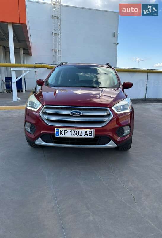 Позашляховик / Кросовер Ford Escape 2017 в Запоріжжі