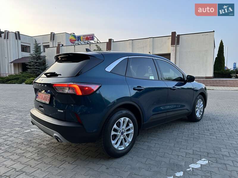 Внедорожник / Кроссовер Ford Escape 2020 в Павлограде