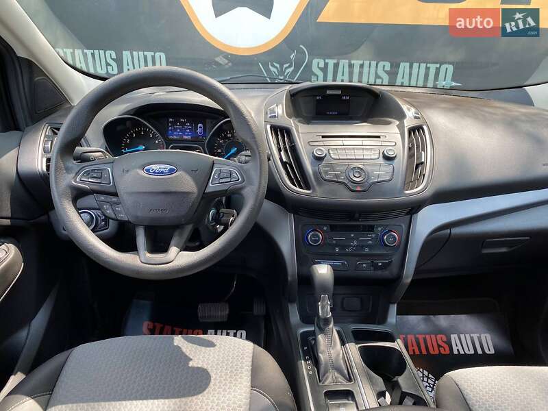 Внедорожник / Кроссовер Ford Escape 2016 в Хмельницком