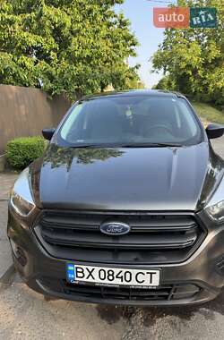 Внедорожник / Кроссовер Ford Escape 2017 в Хмельницком
