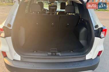 Внедорожник / Кроссовер Ford Escape 2020 в 