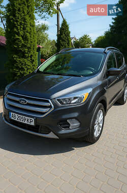Внедорожник / Кроссовер Ford Escape 2018 в Шаргороде