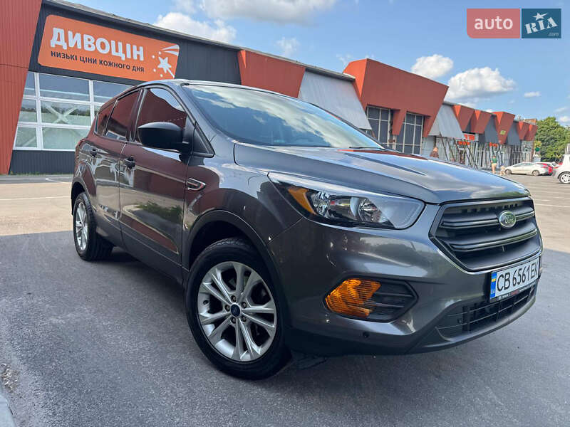 Внедорожник / Кроссовер Ford Escape 2018 в Чернигове