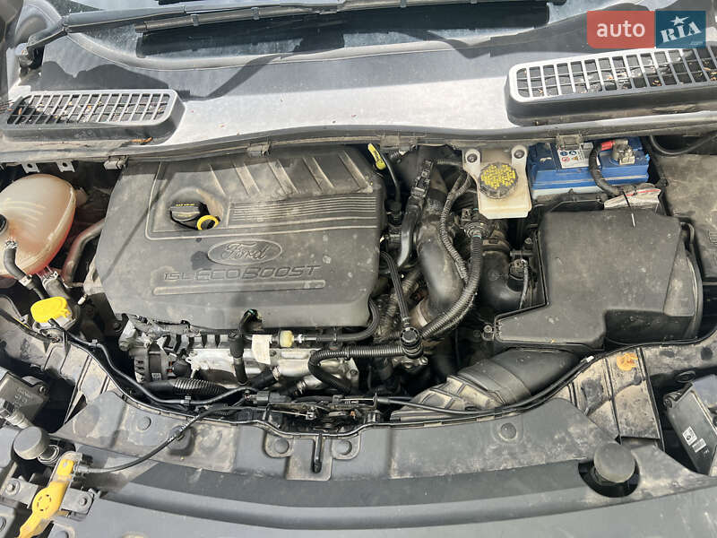 Позашляховик / Кросовер Ford Escape 2017 в Рівному