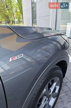 Внедорожник / Кроссовер Ford Escape 2023 в 