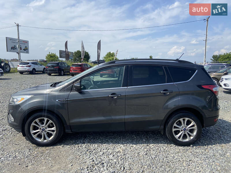 Позашляховик / Кросовер Ford Escape 2017 в Львові