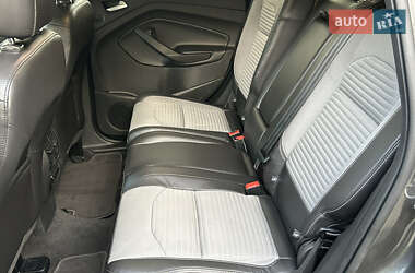 Внедорожник / Кроссовер Ford Escape 2017 в 