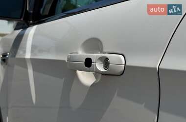 Внедорожник / Кроссовер Ford Escape 2014 в 