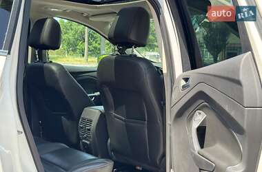 Внедорожник / Кроссовер Ford Escape 2014 в 