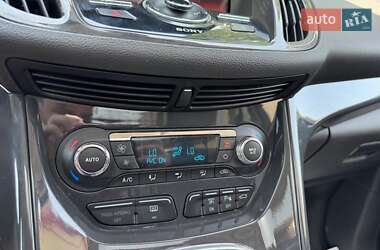 Внедорожник / Кроссовер Ford Escape 2014 в 