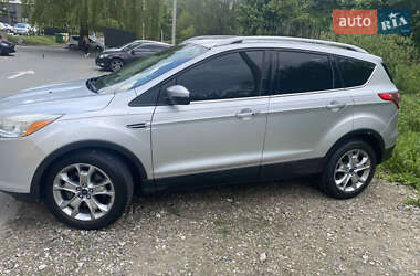 Внедорожник / Кроссовер Ford Escape 2014 в 