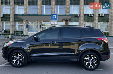 Позашляховик / Кросовер Ford Escape 2014 в 