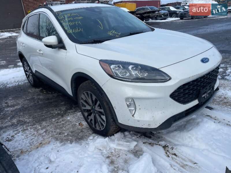 Внедорожник / Кроссовер Ford Escape 2021 в Киеве
