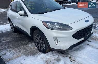 Внедорожник / Кроссовер Ford Escape 2021 в 