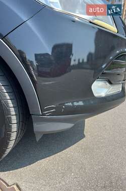 Внедорожник / Кроссовер Ford Escape 2014 в 