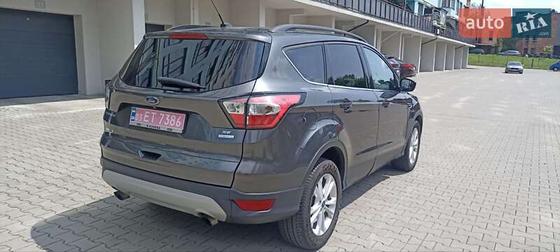 Внедорожник / Кроссовер Ford Escape 2018 в Луцке