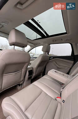 Позашляховик / Кросовер Ford Escape 2014 в 