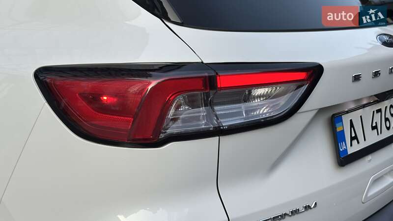 Внедорожник / Кроссовер Ford Escape 2020 в Вишневом