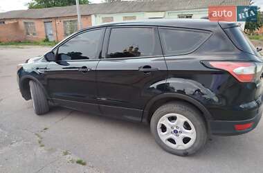 Внедорожник / Кроссовер Ford Escape 2018 в 