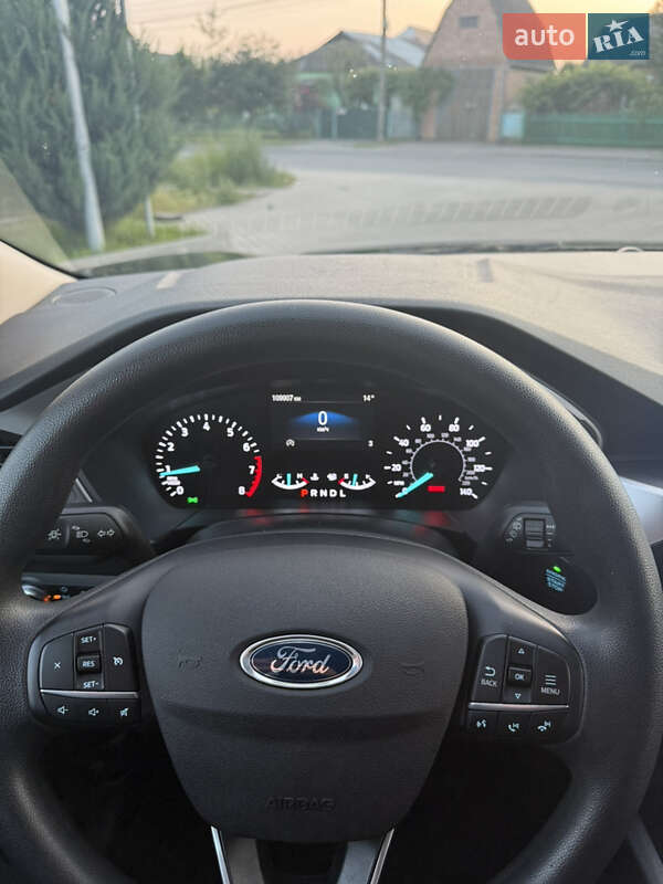 Внедорожник / Кроссовер Ford Escape 2019 в Виннице