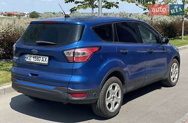Внедорожник / Кроссовер Ford Escape 2016 в 