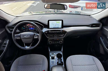 Внедорожник / Кроссовер Ford Escape 2022 в 