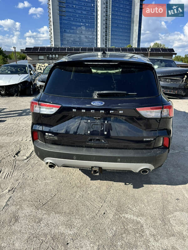 Внедорожник / Кроссовер Ford Escape 2021 в Киеве
