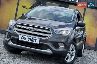 Внедорожник / Кроссовер Ford Escape 2019 в 