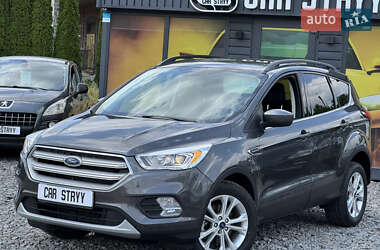 Внедорожник / Кроссовер Ford Escape 2019 в 