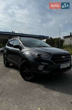 Внедорожник / Кроссовер Ford Escape 2018 в Львове