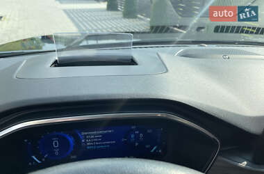 Внедорожник / Кроссовер Ford Escape 2020 в 