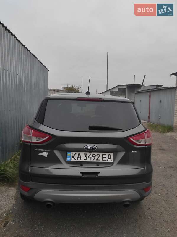 Позашляховик / Кросовер Ford Escape 2015 в Києві