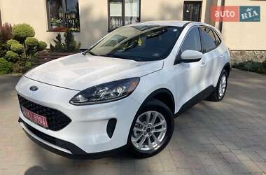 Внедорожник / Кроссовер Ford Escape 2020 в 
