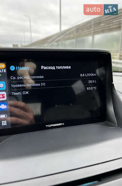 Внедорожник / Кроссовер Ford Escape 2012 в 