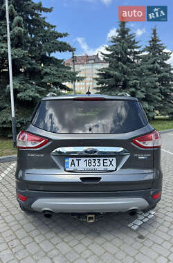 Внедорожник / Кроссовер Ford Escape 2015 в 