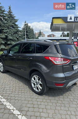 Внедорожник / Кроссовер Ford Escape 2015 в 