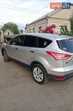 Внедорожник / Кроссовер Ford Escape 2014 в 