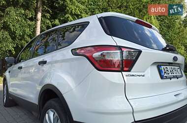 Внедорожник / Кроссовер Ford Escape 2017 в 