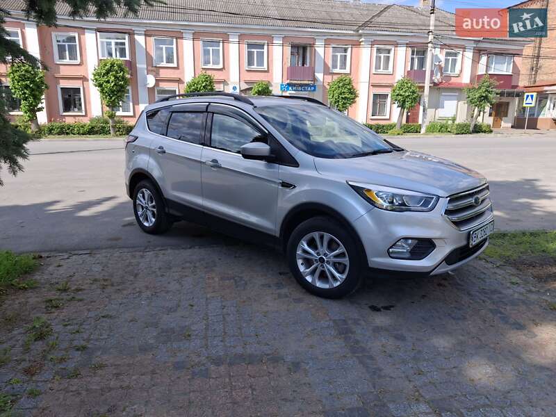 Внедорожник / Кроссовер Ford Escape 2018 в Изяславе