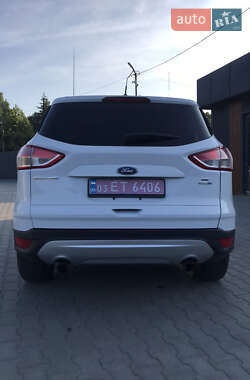 Внедорожник / Кроссовер Ford Escape 2016 в 